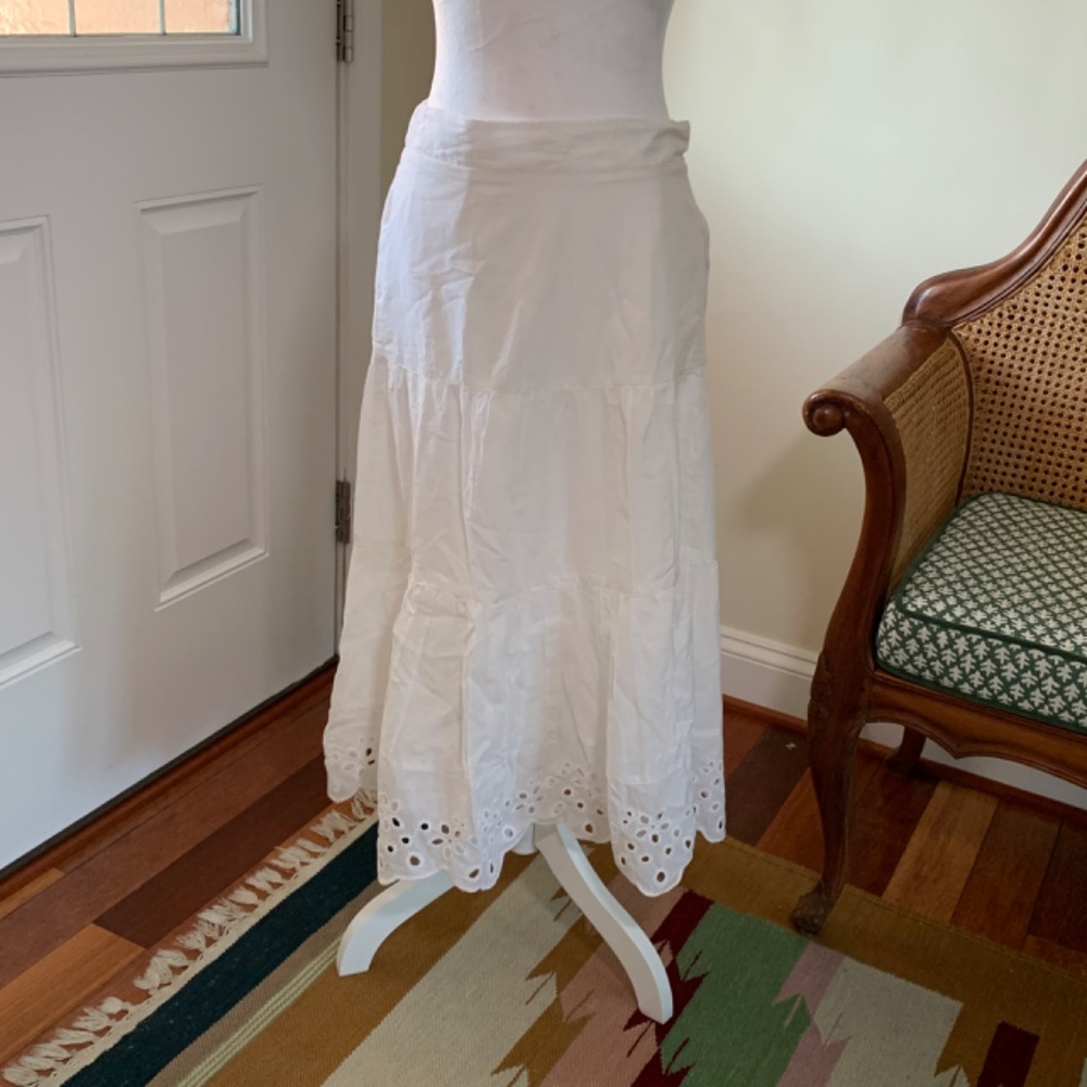 NWT Isaac Mizrahi White Cotton Lawn Skirt Eyelet Lace XS - Picture 2 of 5